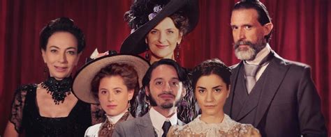 Además de su experiencia en teatro, ha incursionado en cine y televisión. teleseries chilenas: CINCO FAMILIAS DE TELESERIES QUE SE ...