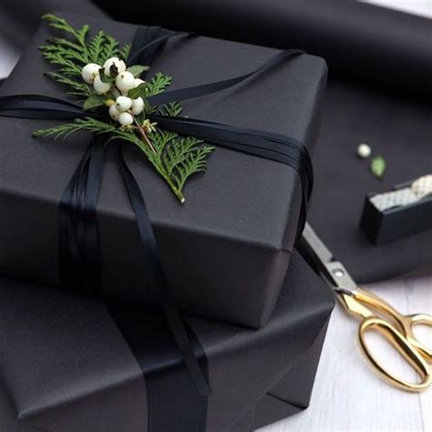 Modern Ways To Wrap Your Christmas Gifts