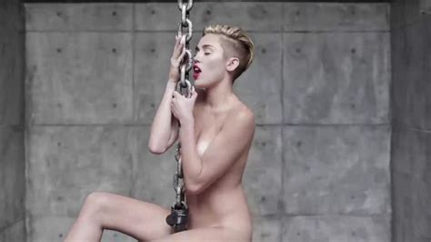 Miley Cyrus Naked Pics Gifs Video Thefappening