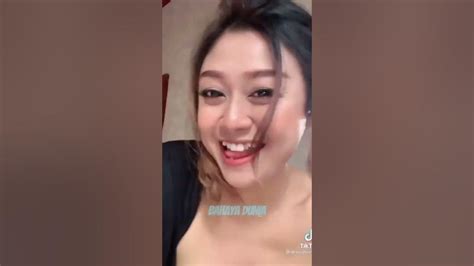 Goyang Tiktok Hot Cewe Cantik Mainin Lidah Sampe Muncrat Youtube