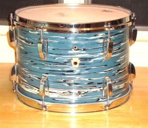 Ludwig 10 X 14 Tom Drum Blue Oyster Pearl Late 60s Maple Mahogany