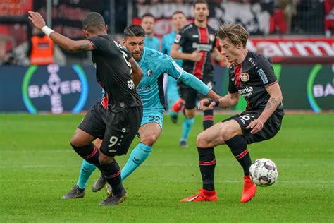 The striker, who netted for the 11th straight game in all competitions and could. 02.03.2019, BayArena, Leverkusen, GER, 1. FBL, Bayer 04 ...