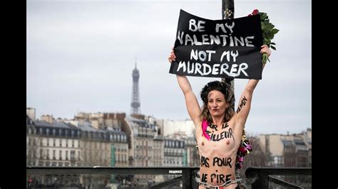 Femen Nackt Protest Am Valentinstag Afp Youtube
