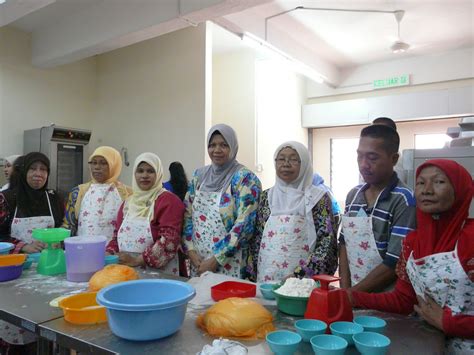 Pusat latihan kemahiran ikhtisas seremban, negeri sembilan. PUSAT LATIHAN KEMAHIRAN BAKERI & KEK: Kursus Keusahawanan ...