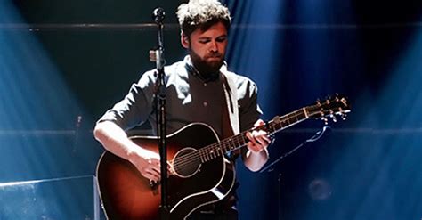 Singer Songwriter Passenger Finds Increasing Audience With Songs Of