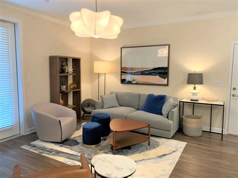 4 Tips For Feeling Confident Renting A Luxury Apartment Alone - Coastal