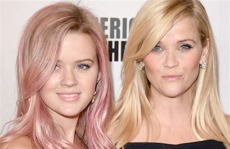 Reese Witherspoons Daughter Ava Phillippe Is Grown Up And Headed To Formal Ava Phillippe Reese