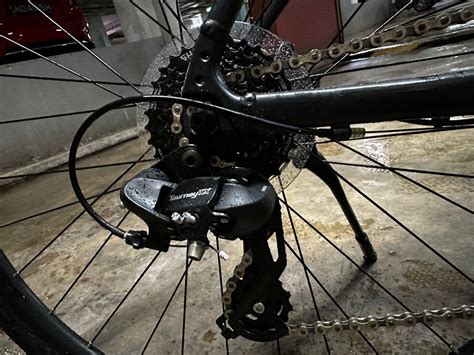Giant Escape Disc Hybrid Bike Sports Equipment Bicycles Parts