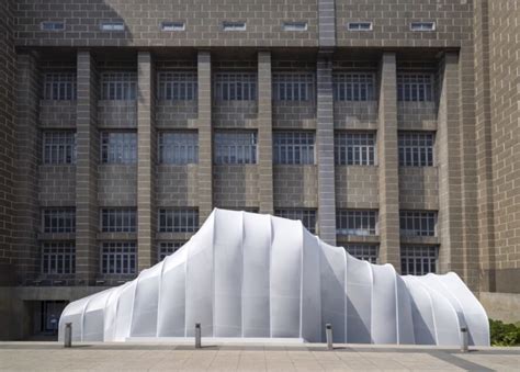 Futuristic Safezone Shelter Battles Air Pollution In Thailand With A