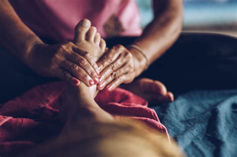 Soothing Reflexology Treatment In Sterling Heights And Westland