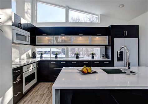 Of course you can design a modern kitchen around standard appliances, but including the latest in cooking technology gives a kitchen the wow factor to make it spectacular. Kitchen Appliances Colors: New & Exciting Trends | Home ...