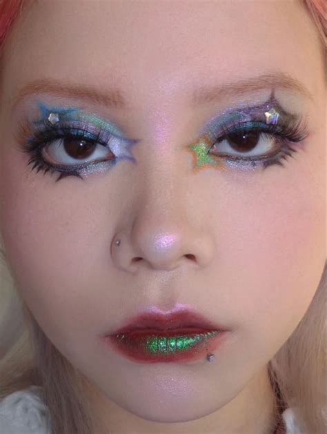 Pin By Sofi On Mkp In Funky Makeup Artistry Makeup Ethereal Makeup