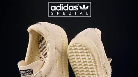 Adidas introducerede handball spezial for første gang i 1979 som en elite håndboldsko. Adidas Spezial Wallpapers - Wallpaper Cave