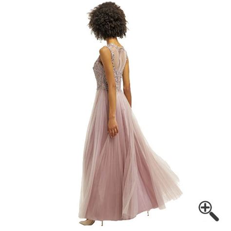 Ob filmpremiere im kino, eine preisverleihung oder sonstige vip events.mit dem red carpet vip teppich bekommt jede veranstaltung eine besonders edle und einladende note. Roter Teppich Kleider 2016 + 3 schicke Outfits für Steffi ...