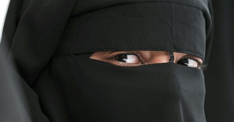 Germany May Soon Ban Full Face Veils Worn By Muslim Women