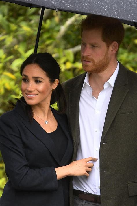 Wedding of prince harry and meghan markle. Prince Harry so protective of wife Meghan because he ...