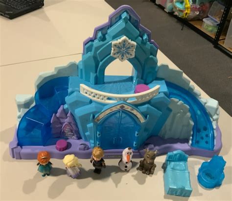 Fisher Price Little People Frozen Castle 2 With Characters