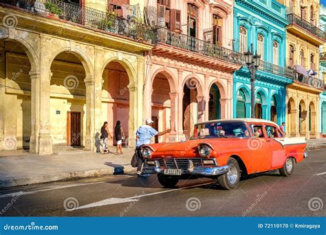Vintage Car And Colorful Buildings In Old Havana Editorial Image Image Of Colorful Attraction