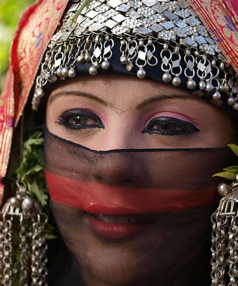 Yemeni bride costume عروس يمنية Khalid Alkainaey Flickr