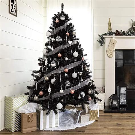 Black Christmas Trees Are Becoming More Popular And Its Easy To See Why