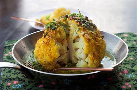 Recette de chou - fleur entier rôti au four