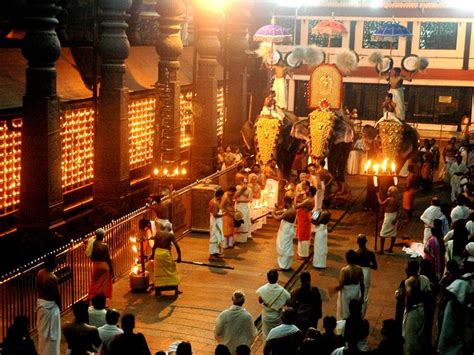 Also calculate the driving distance and how far is it the travel time. Guruvayur Sri Krishna Temple - :: Tourism Information ...