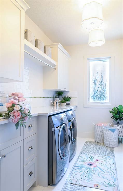 The third idea is to create a more modern look by using blue, aqua and lime green. Pin by Cheryl Farlow on lighting | Laundry room paint color, Laundry room paint, Laundry room ...