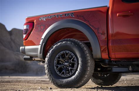 Ford Reveals New 2021 F 150 Raptor And Confirms V8 Powered