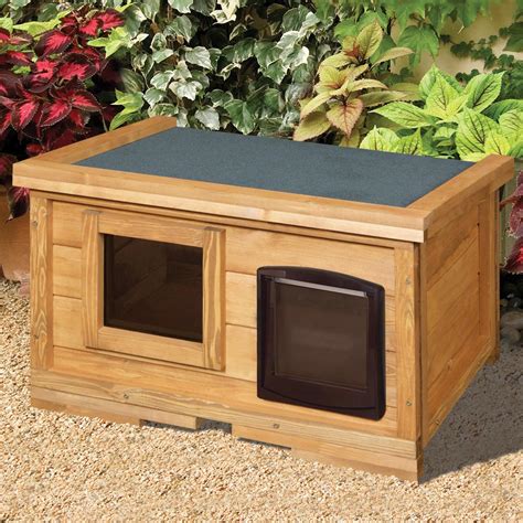 Home And Roost External Self Heating Outdoor Cat House Kennel With One