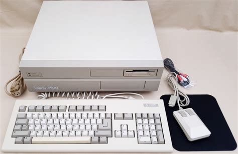 Commodore Amiga 2500020 Desktop Computer Complete A2091 A2620 2000