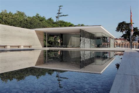 Barcelona Pavilion Ludwig Mies Van Der Rohe Spain Manuel Cohen