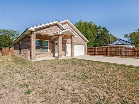 N Hubbard St Alvord TX MLS Zillow