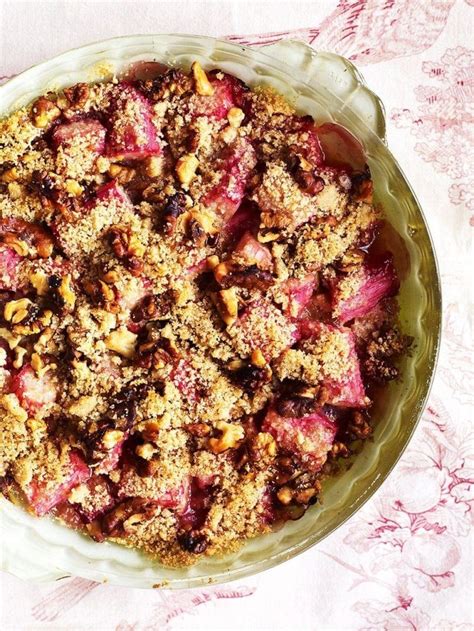 Though i halved the proportions to bake a smaller cake, i believe it loses none of decadence and splendor as a christmas table centerpiece. Rhubarb and walnut crumble | Recipe (With images ...