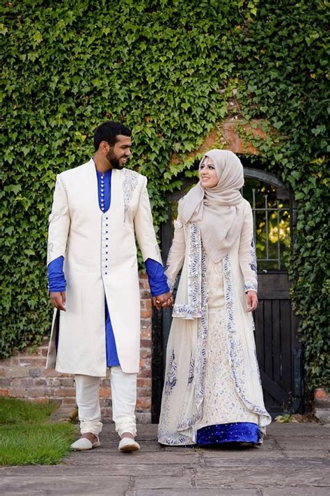 Pin By Zainab Syed On Eastern Couture Women Muslim Wedding Couple Wedding Dress Muslimah