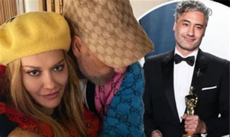 Check out the latest pics of rita ora. Rita Ora sparks romance rumours with Thor director Taika ...