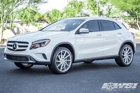 2017 Mercedes Benz Gla Class With 20 Vossen Cvt In Silver Metallic