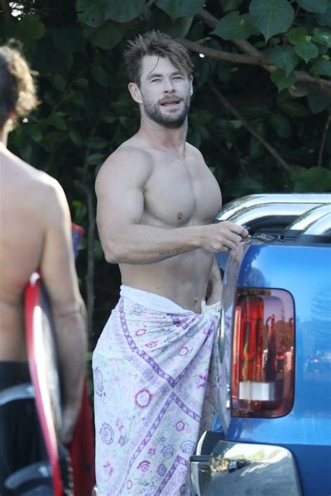 Chris Hemsworth Goes Topless After Surfing Session Demotix
