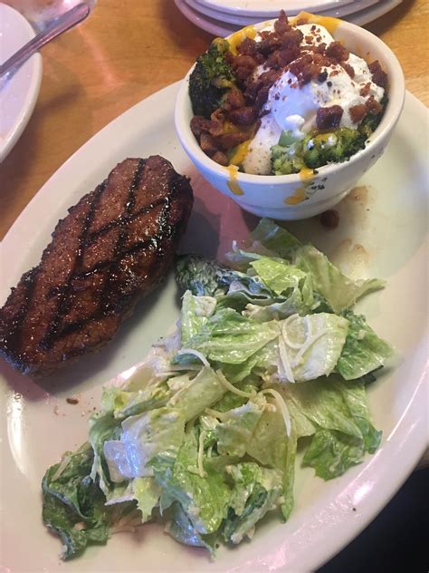 Cooked cubed chicken, 1 1/2 c. Texas Roadhouse Nutrition - lose weight