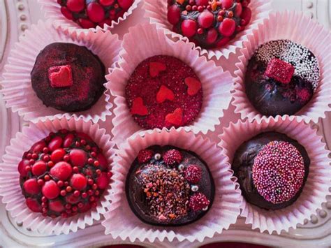 How To Decorate Truffles For Valentines Day Fn Dish