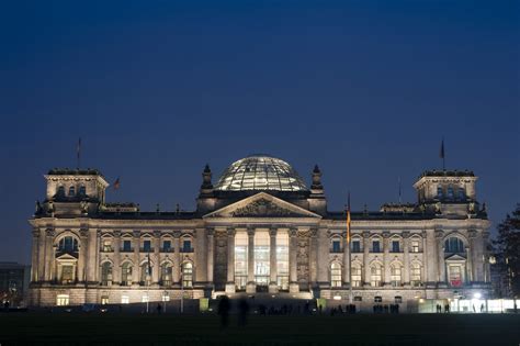 Free Stock Photo Of Floodlit Reichstag Photoeverywhere