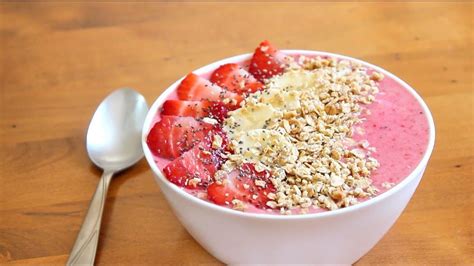 3 Ingredient Strawberry Banana Smoothie Bowl Sweettreats Youtube