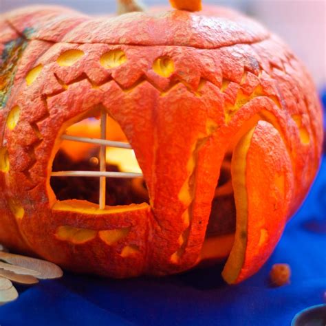 House Pumpkin Carving Ideas
