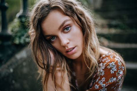 Sony A7iii Sony Zeiss 35mm F14 — Julia Trotti