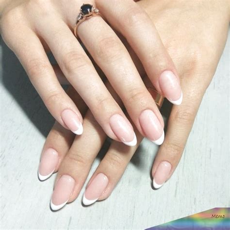 French Tip Acrylic Nails Oval