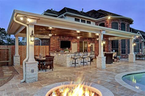 101 outdoor kitchen ideas and designs (photos) patios and decks / photo galleries check out these 101 outdoor kitchen ideas and designs, as well as discover the different types and key features needed to create a proper outdoor kitchen. Friendswood Outdoor Living Space - Texas Custom Patios ...