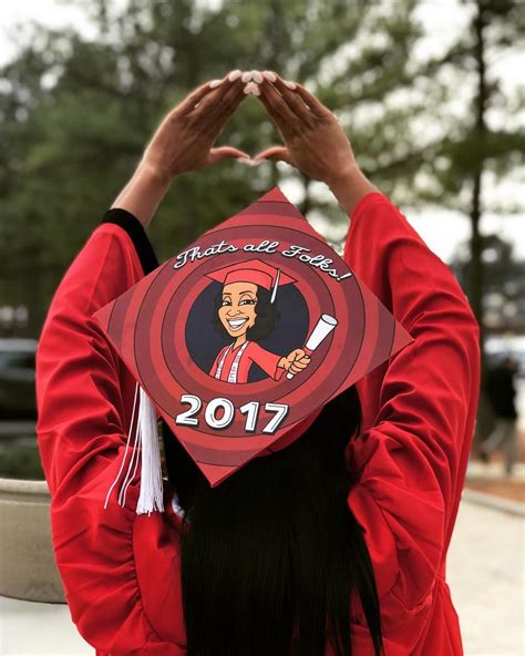 75 Creative Ways To Decorate Your Graduation Cap Funny Graduation Caps