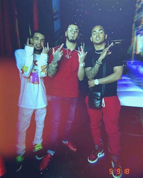 Yampi Anuel Aa Y Ozuna Anuel Aa Wallpaper Unicorn Wallpaper Iphone