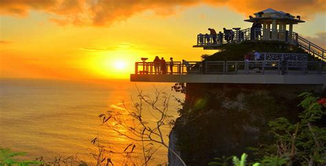 Two Lovers Point Guam Brings Out The Romantic In You