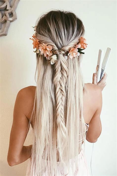 40 Cutest And Most Beautiful Homecoming Hairstyles Homecoming