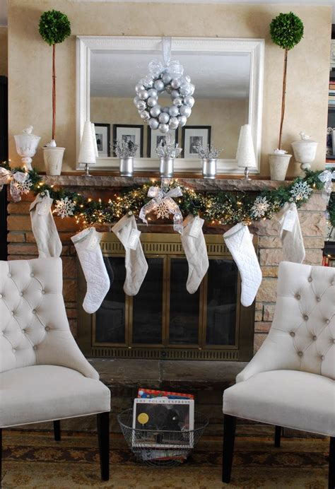 The fireplace mantel offers one of the most popular christmas décor canvases in the home. Christmas mantel ideas - My Mommy Style